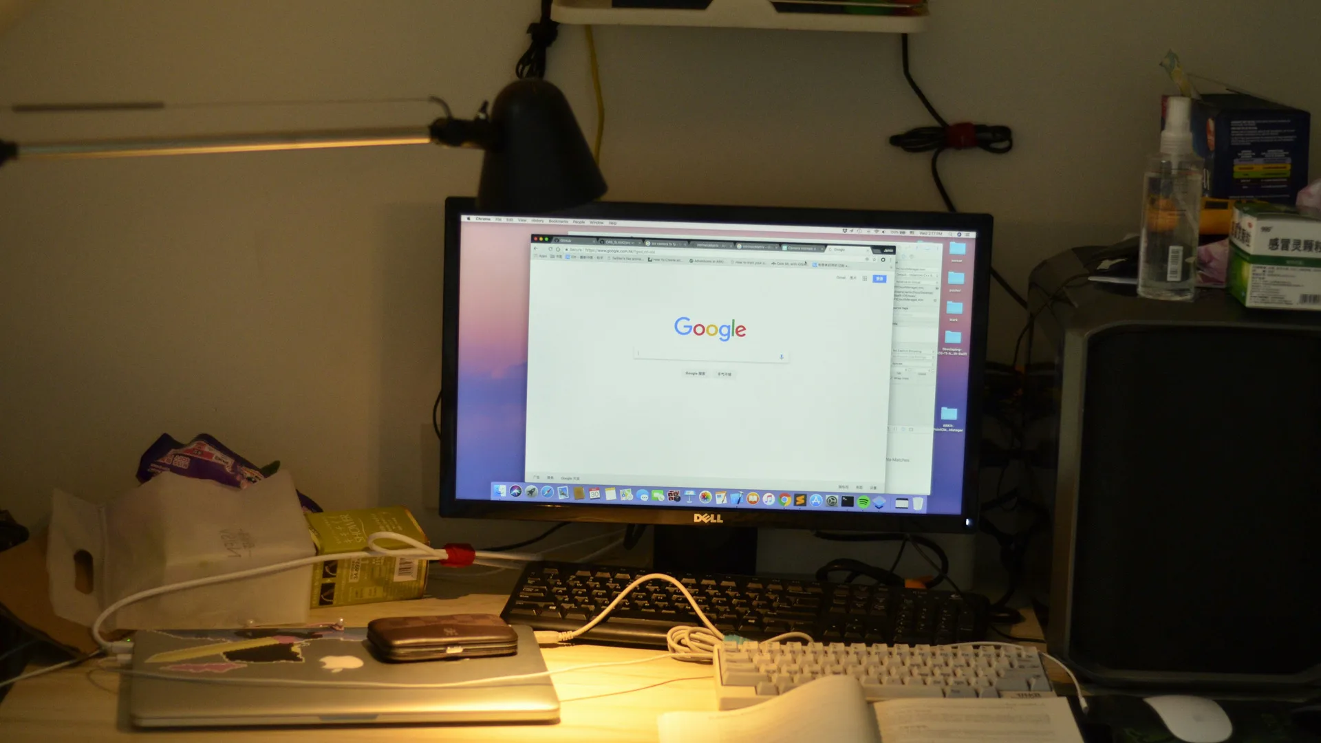 Policy vs Reality: Comparing the Policies of Social Media Sites and Users’ Experiences, in the Context of Exposure to Extremist Content